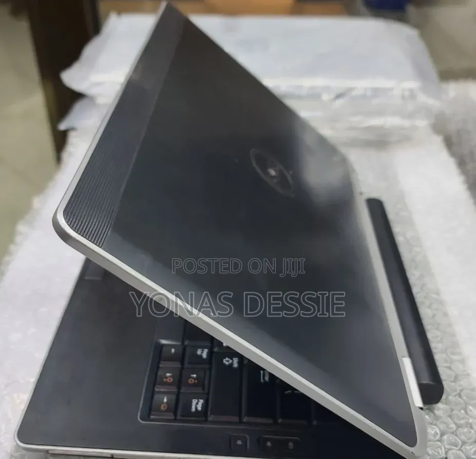 Laptop Dell Latitude E6330 4GB Intel Core i5 HDD 500GB