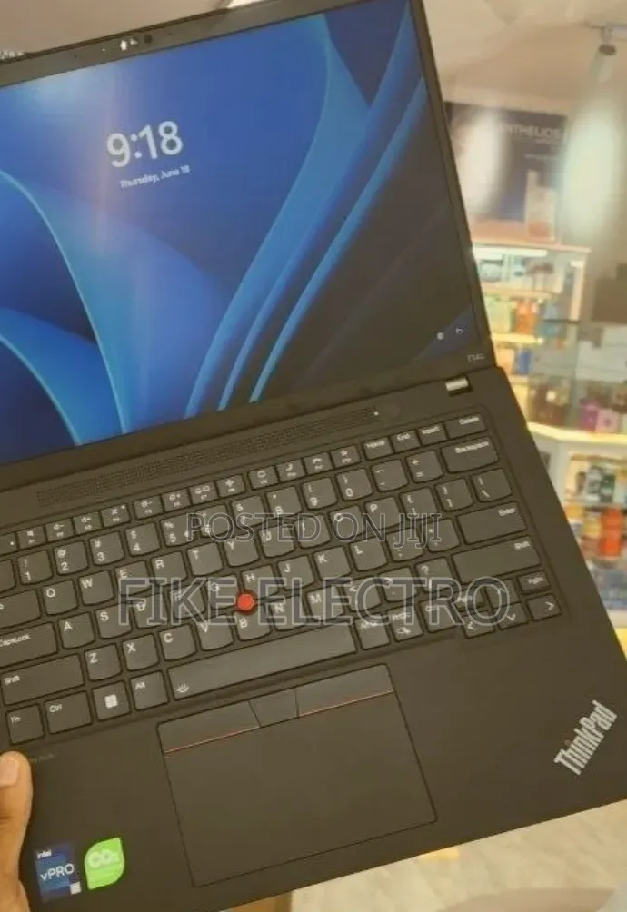 New Laptop Lenovo ThinkPad T14s G4 16GB Intel Core i7 SSD 1T