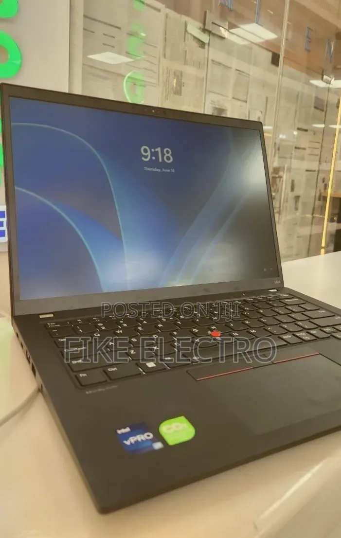 New Laptop Lenovo ThinkPad T14s G4 16GB Intel Core i7 SSD 1T