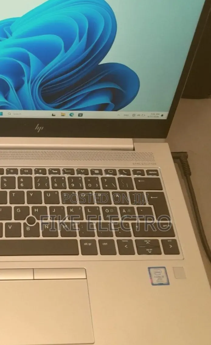 New Laptop HP EliteBook 830 G5 8GB Intel Core i5 SSD 256GB