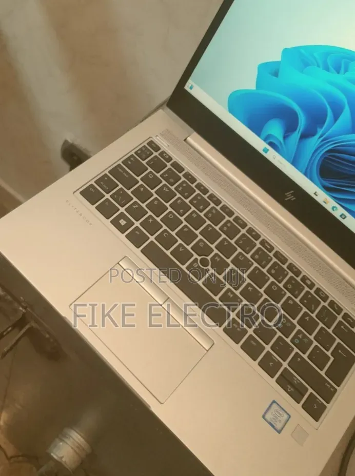 New Laptop HP EliteBook 830 G5 8GB Intel Core i5 SSD 256GB