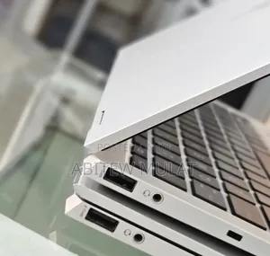 New Laptop HP EliteBook 1040 G8 16GB Intel Core i7 SSD 512GB