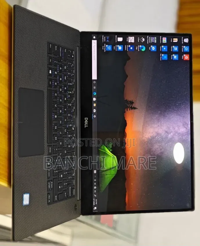 New Laptop Dell Precision 5540 16GB Intel Core i9 SSD 512GB