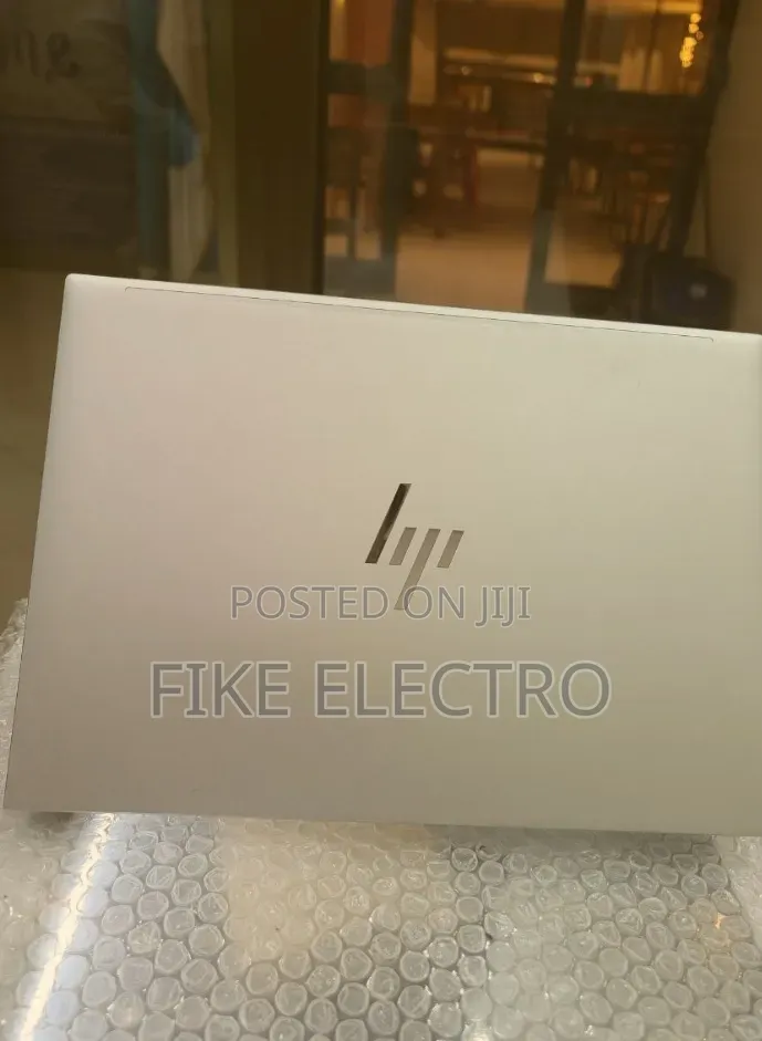 New Laptop HP EliteBook 830 G9 16GB Intel Core i5 SSD 512GB