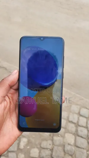 Samsung Galaxy M04 64 GB Black