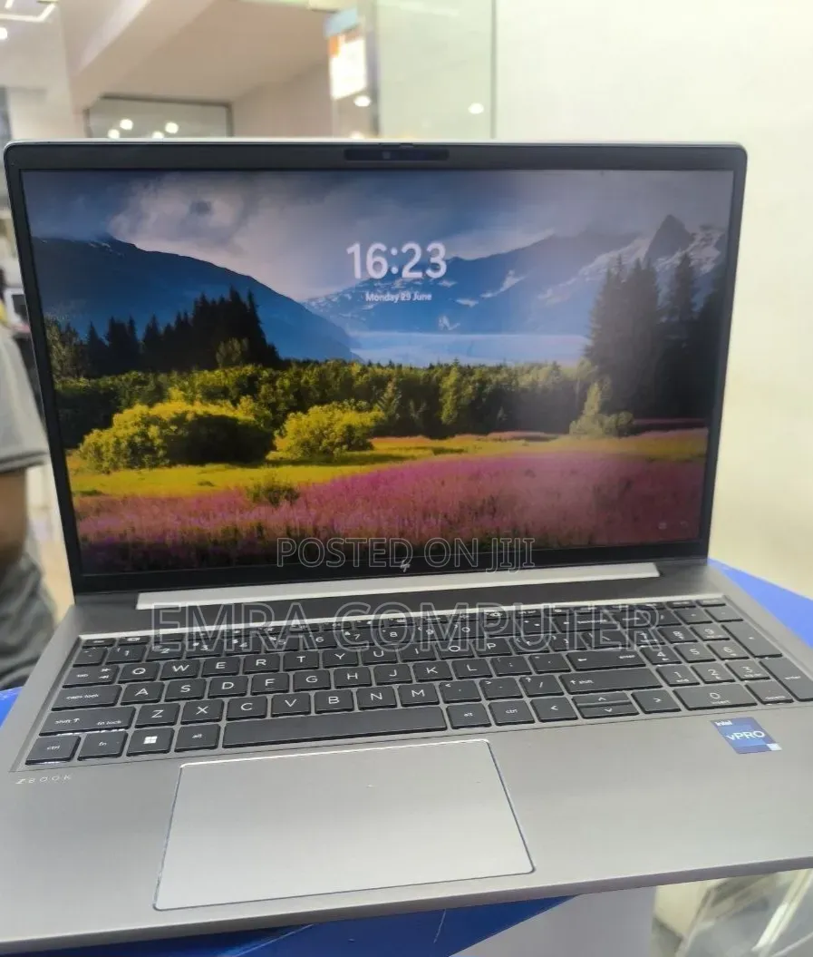 New Laptop HP 32GB Intel Core i7 SSD 512GB