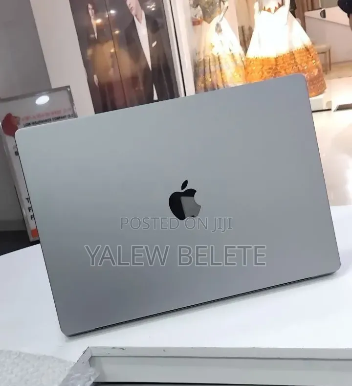 New Laptop Apple MacBook Pro 2021 M1 64GB Apple M1 Pro SSD 1T