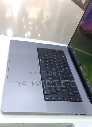 New Laptop Apple MacBook Pro 2021 M1 64GB Apple M1 Pro SSD 1T