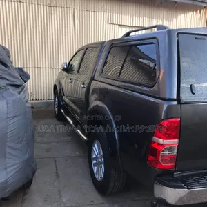 Toyota Hilux 2015 Matt Black
