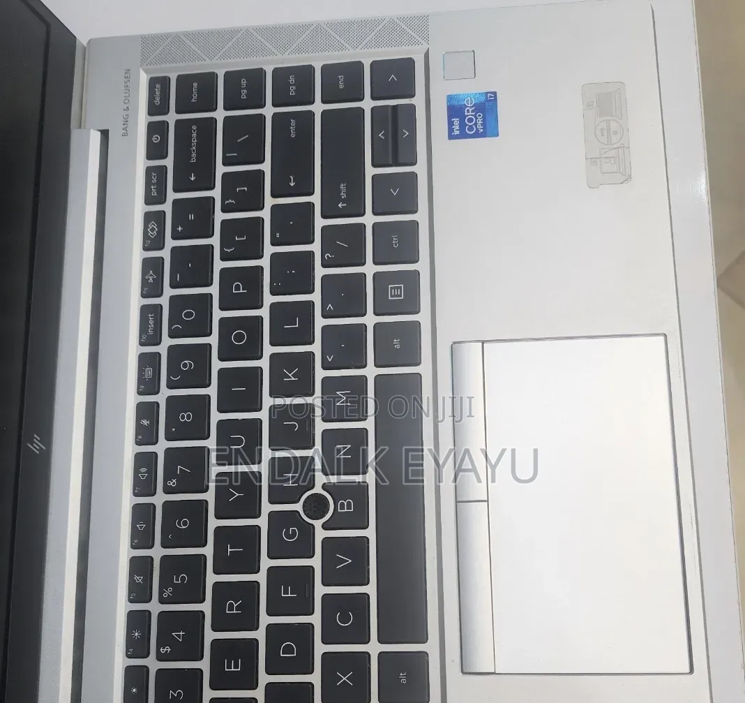New Laptop HP EliteBook 840 G8 16GB Intel Core i7 SSD 512GB