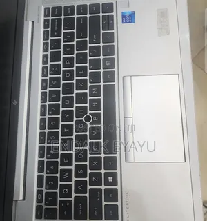 New Laptop HP EliteBook 840 G8 16GB Intel Core i7 SSD 512GB