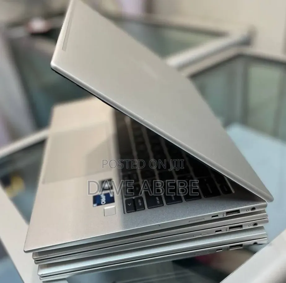 New Laptop HP EliteBook 840 G9 16GB Intel Core i5 SSD 512GB