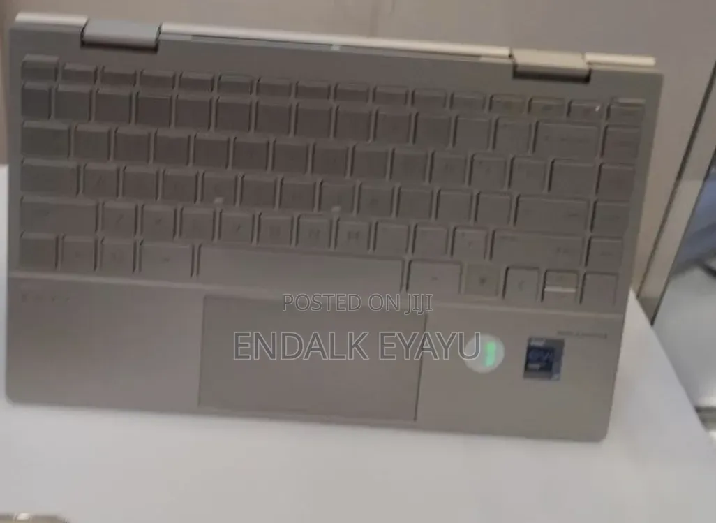 New Laptop HP Envy X360 8GB Intel Core i7 SSD 512GB
