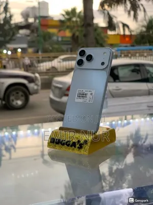New Oale 17Pro Max 128 GB Silver