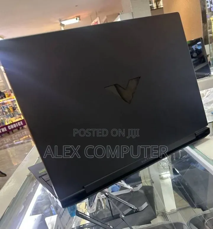 New Laptop HP Victus 15 16GB Intel Core i5 SSD 512GB