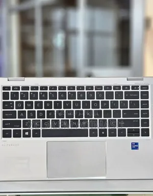 New Laptop HP EliteBook x360 1040 G7 16GB Intel Core i7 SSD 512GB