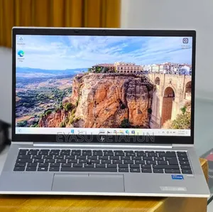 New Laptop HP EliteBook 840 G8 16GB Intel Core i5 SSD 512GB