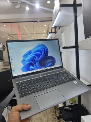 New Laptop HP ZBook 15 16GB Intel Core i7 SSD 512GB