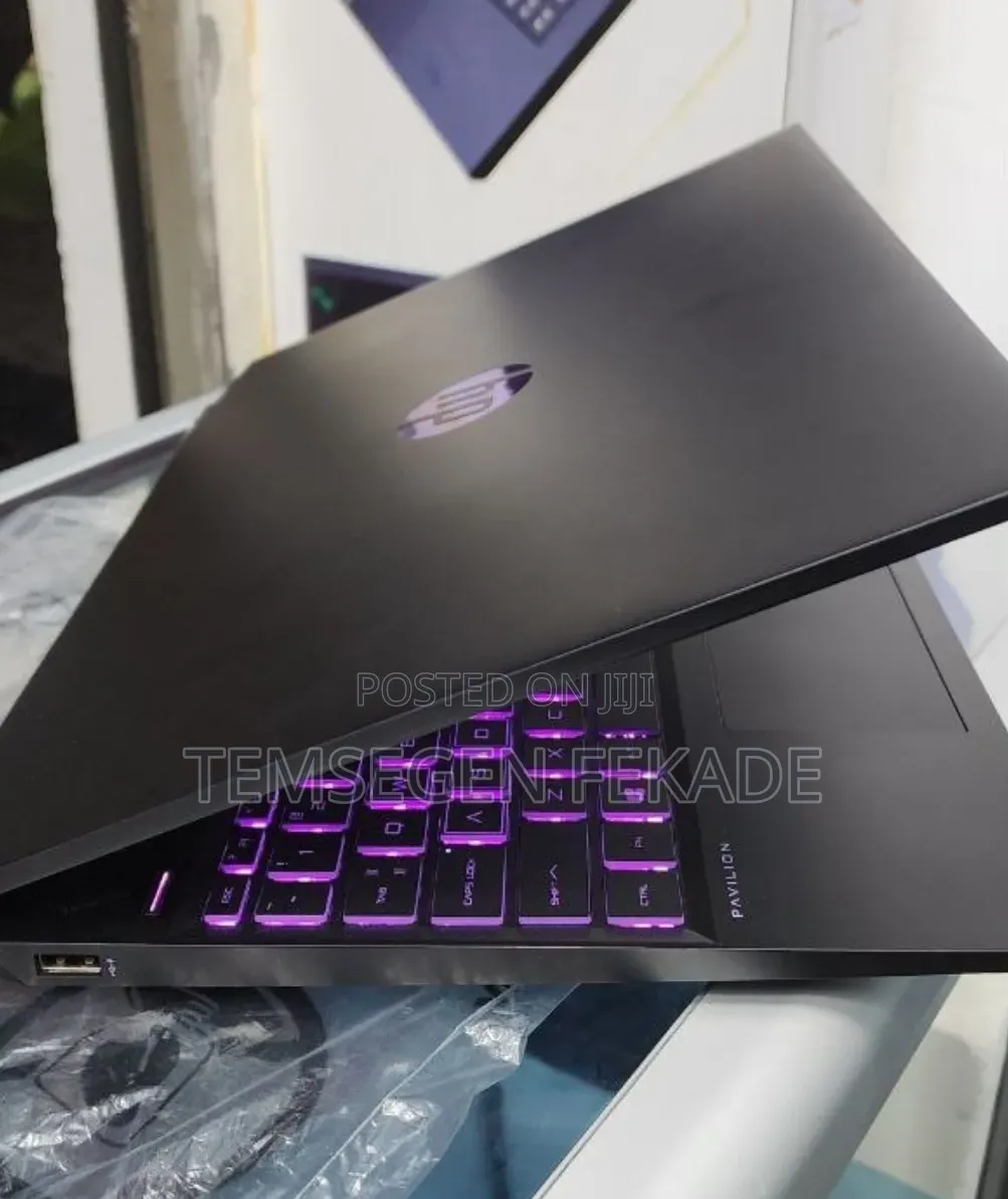 New Laptop HP Pavilion Power 15 16GB AMD Ryzen 7 SSD 512GB