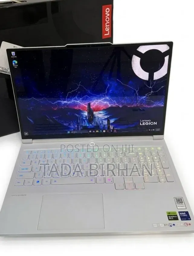 New Laptop Lenovo Legion Pro 7 36GB Intel Core i7 SSD 1T