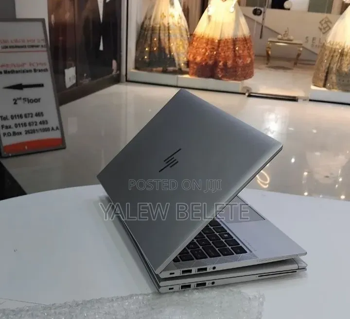 New Laptop HP EliteBook 830 G8 16GB Intel Core i5 SSD 512GB
