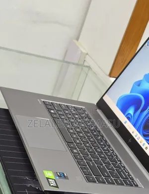 New Laptop HP ZBook Fury 15 G8 16GB Intel Core i7 SSD 512GB