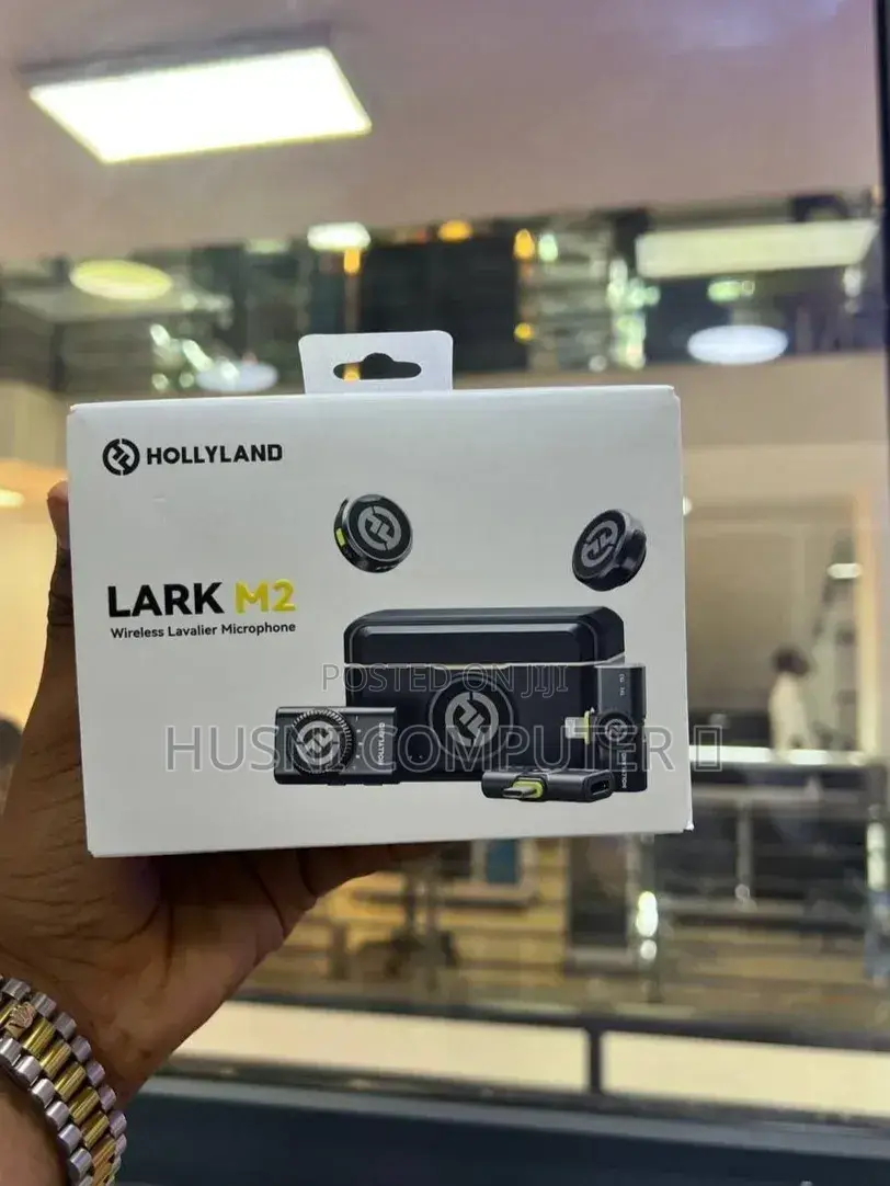 Hollyland Lark M2 Wireless Lavalier Microphone