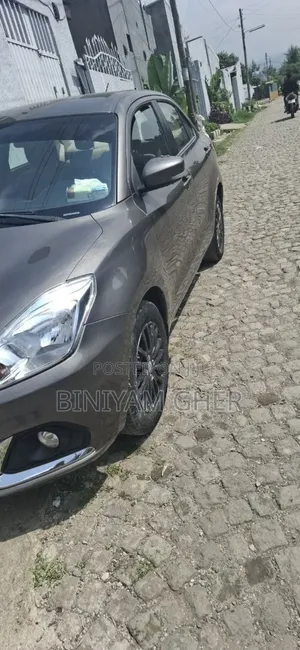 Suzuki Dzire 2022 Gray