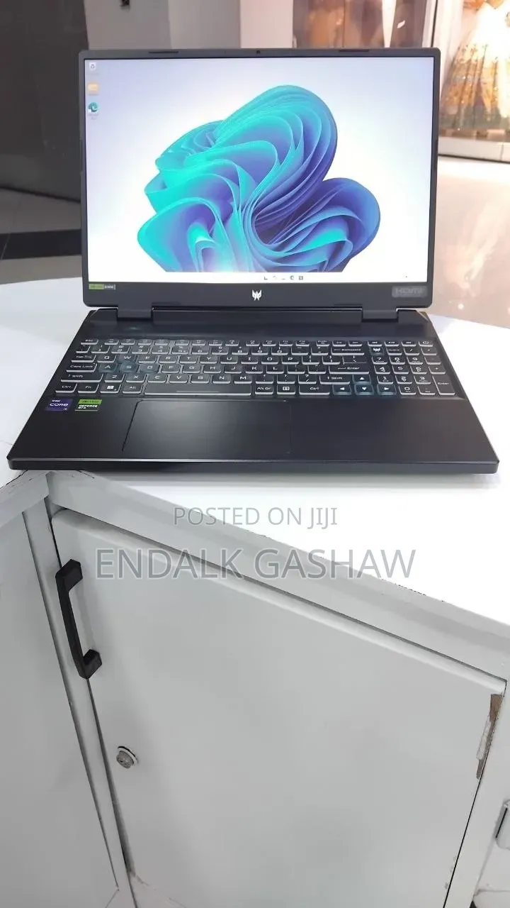 New Laptop Acer Predator Helios Neo 16 16GB Intel Core i9 SSD 1T
