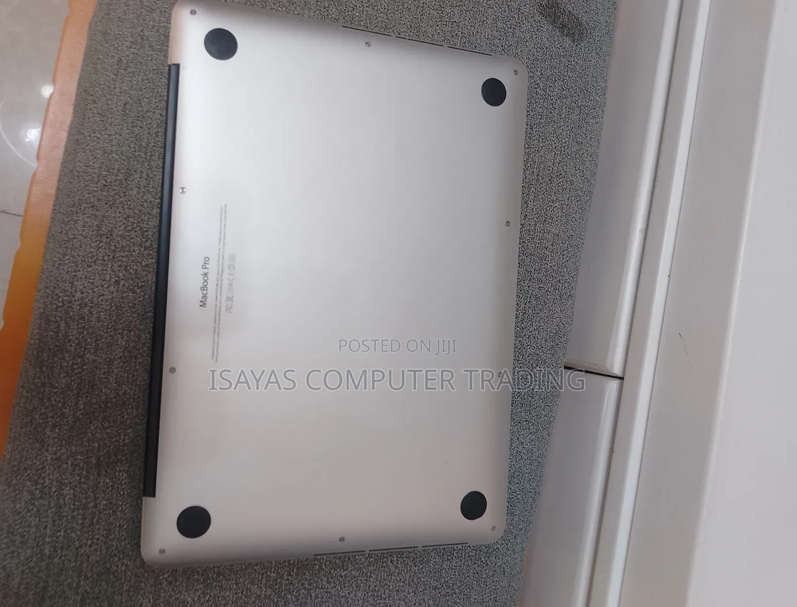 New Laptop Apple MacBook Pro 2013 8GB Intel Core i5 SSD 256GB