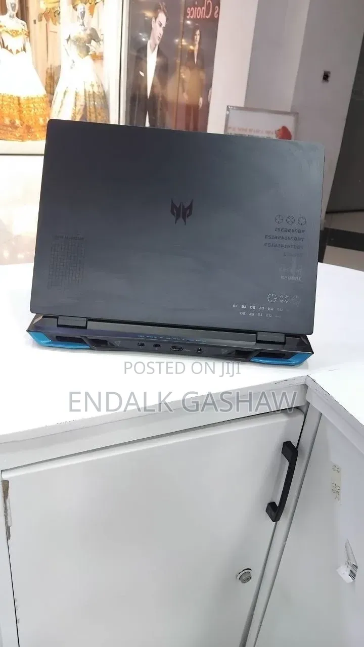 New Laptop Acer Predator Helios Neo 16 16GB Intel Core i9 SSD 1T