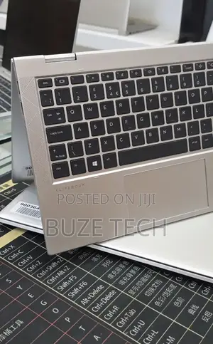 New Laptop HP EliteBook 830 G8 16GB Intel Core i5 SSD 512GB
