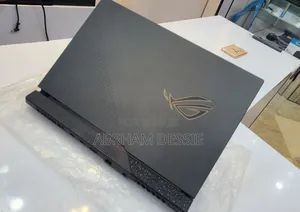 New Laptop Asus 16GB AMD Ryzen 7 SSD 512GB