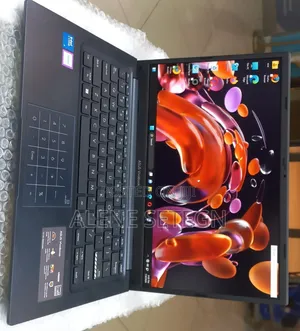 New Laptop Asus Vivobook 14 16GB Intel Core 5 SSD 512GB