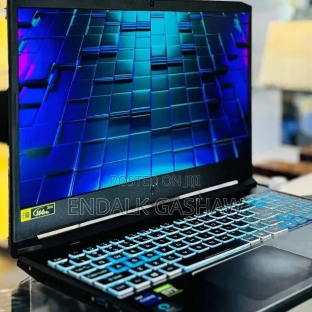 New Laptop Acer Predator Helios Neo 16 16GB Intel Core i7 SSD 512GB