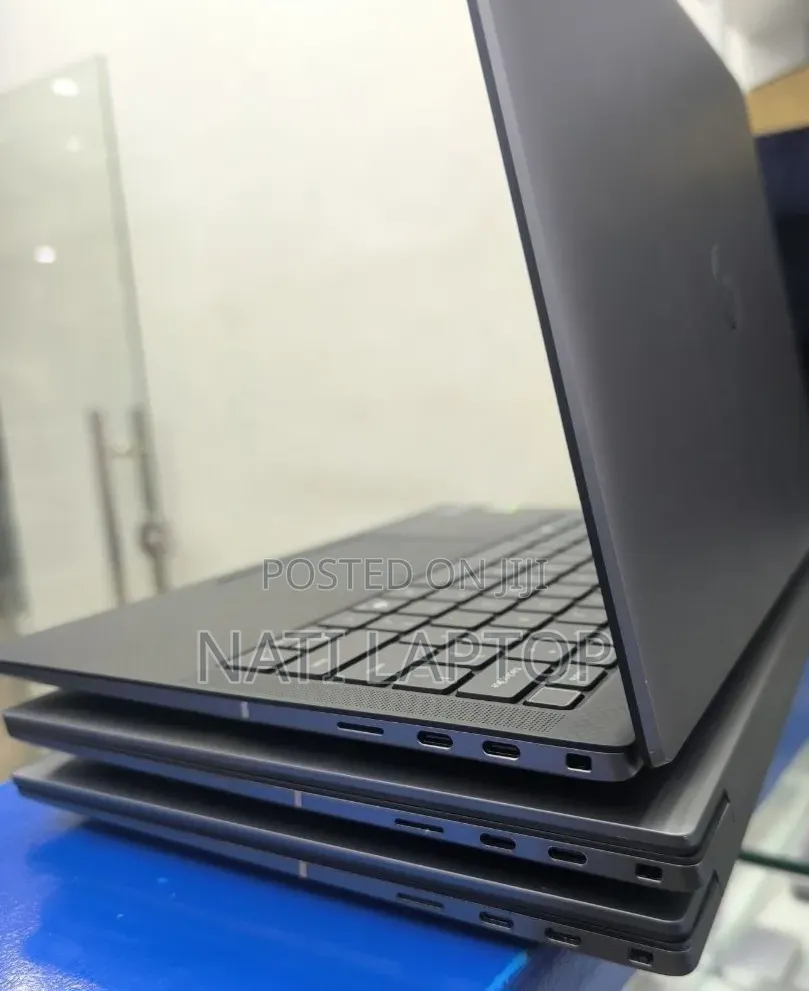 New Laptop Dell Precision 5490 32GB Intel Core i9 SSD 1T