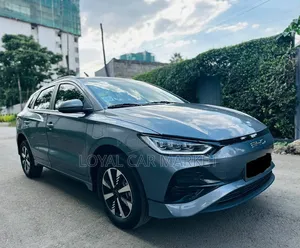 BYD E2 43 kWh 94 hp FWD 2025 Gray