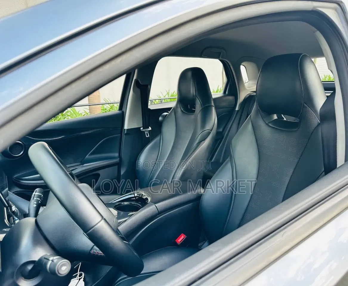 BYD E2 43 kWh 94 hp FWD 2025 Gray