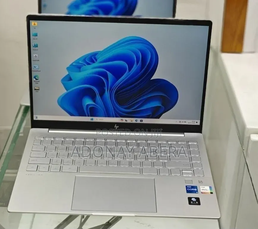 New Laptop HP 16GB Intel Core i5 SSD 1T