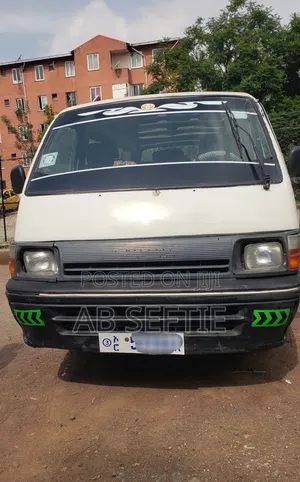 Toyota Celsior 1998 White