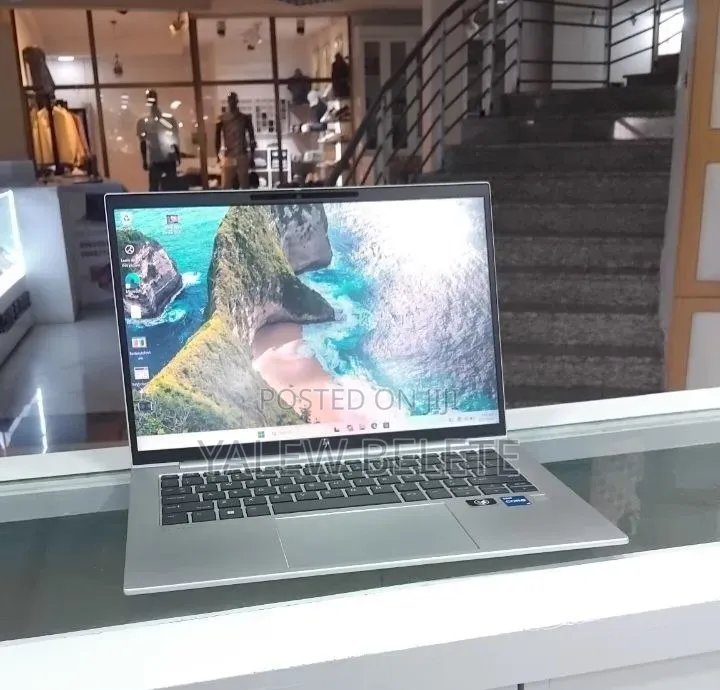New Laptop HP EliteBook 840 G9 16GB Intel Core i5 SSD 512GB