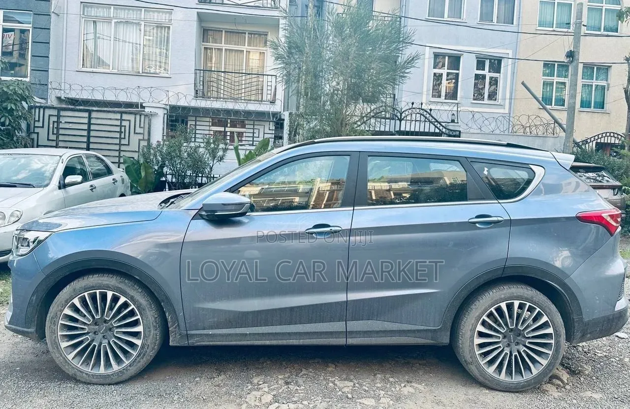 Jetour X70 1.5 7-Seater FWD 2022 Blue