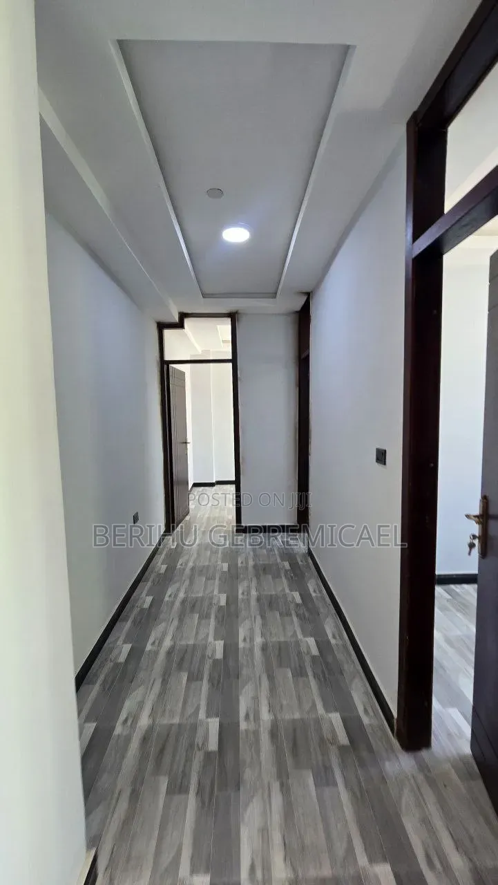 2bdrm Condo in አያት, Bole for rent