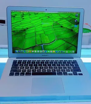 New Laptop Apple MacBook 2014 4GB Intel Core i5 SSD 256GB