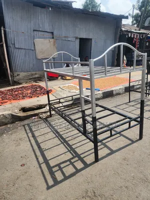 ተደራራቢ አልጋ (Double Bed)