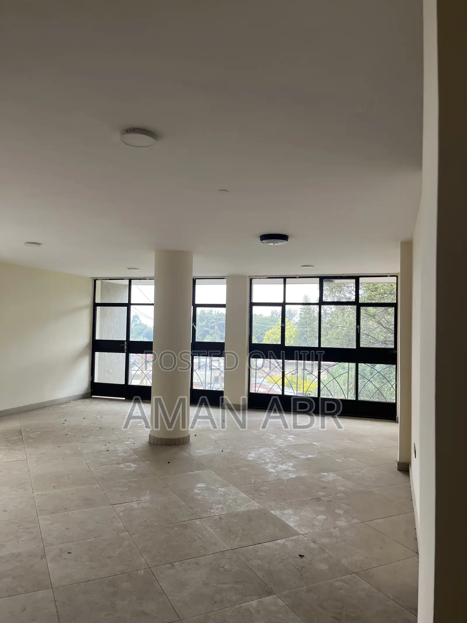3bdrm Apartment in Yeka for rent