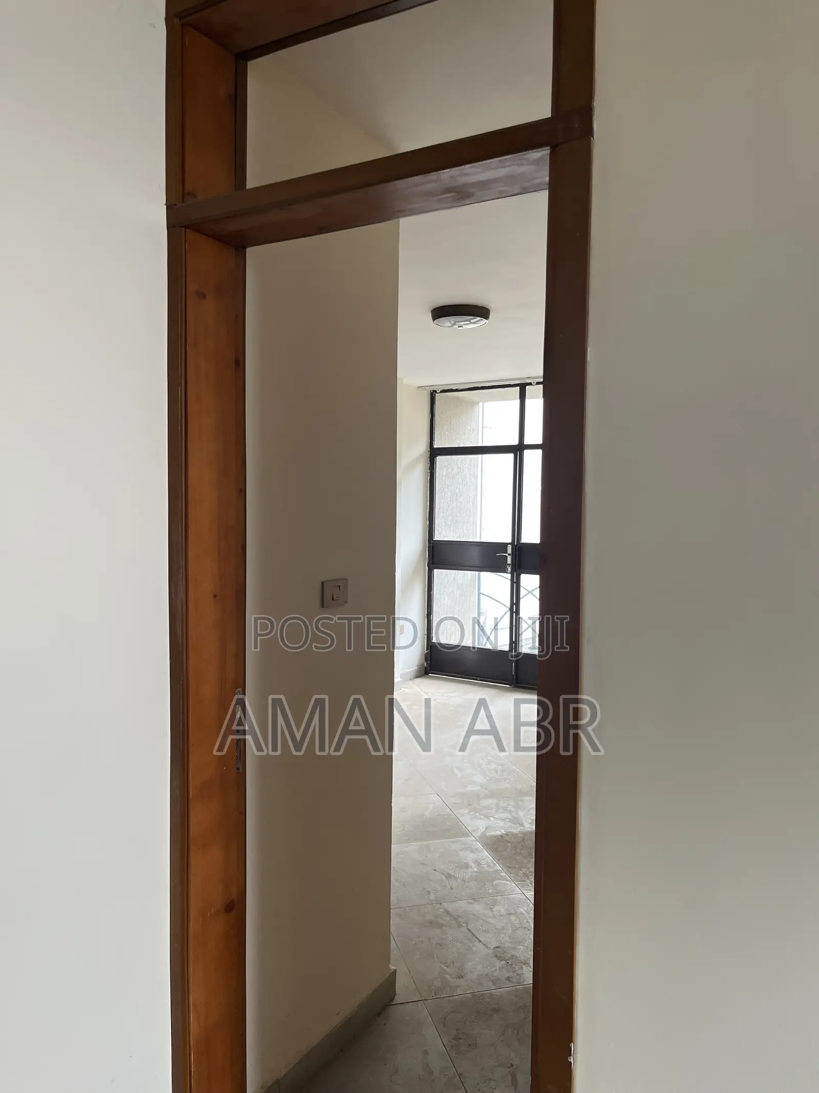 3bdrm Apartment in Yeka for rent
