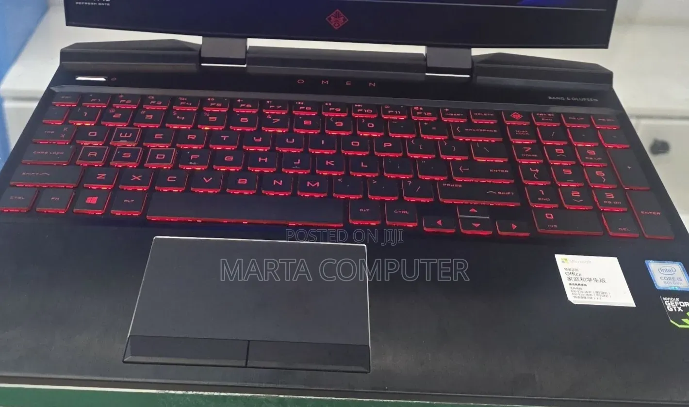 New Laptop HP Omen X 8GB Intel Core i5 SSD 256GB