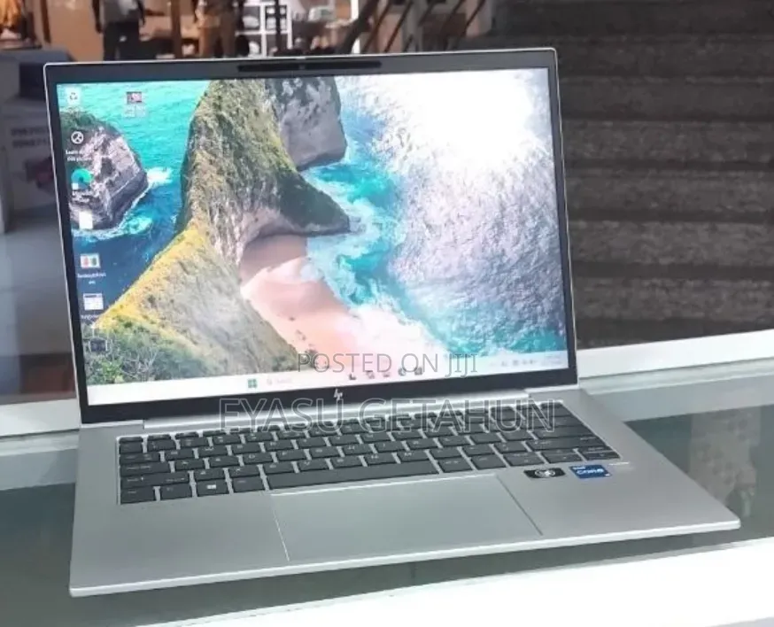 New Laptop HP EliteBook 840 G9 16GB Intel Core i5 SSD 512GB