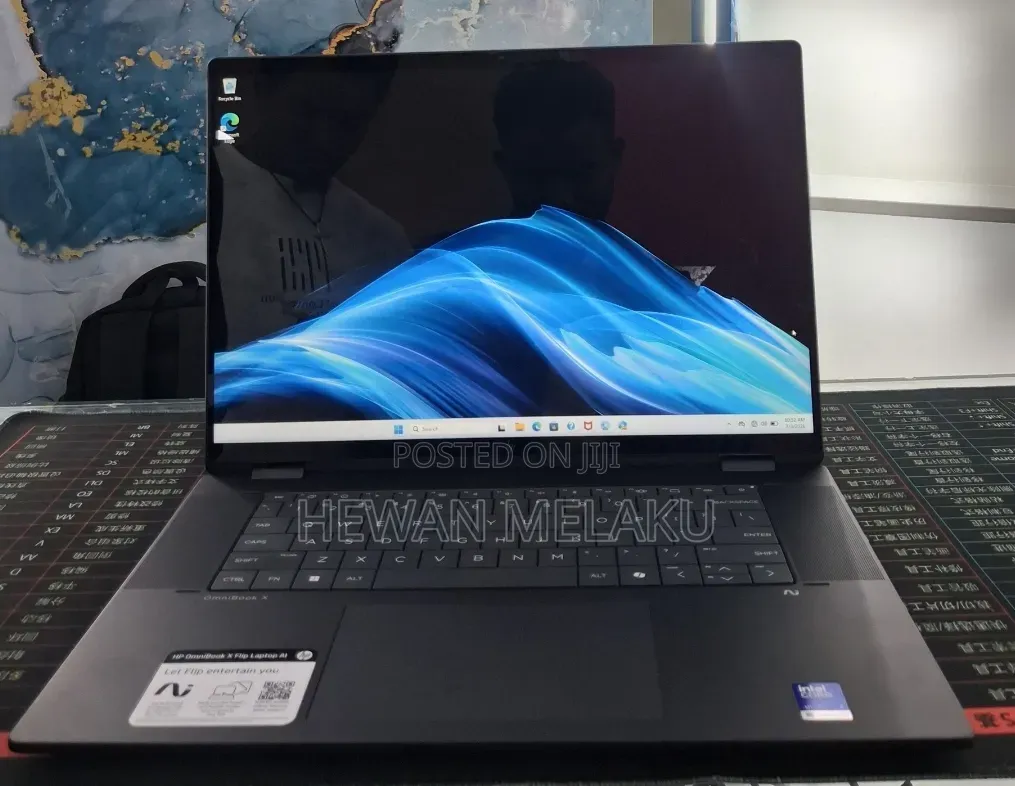 New Laptop HP OmniBook Ultra Flip 16" 16GB Intel Core Ultra 7 SSD 1T